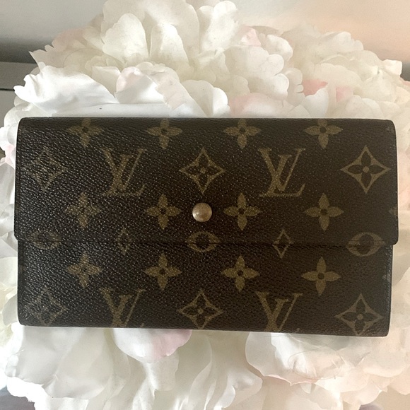Louis Vuitton Handbags - LOUIS VUITTON MONOGRAM CANVAS PORTE TRESOR INTERNATIONAL WALLET